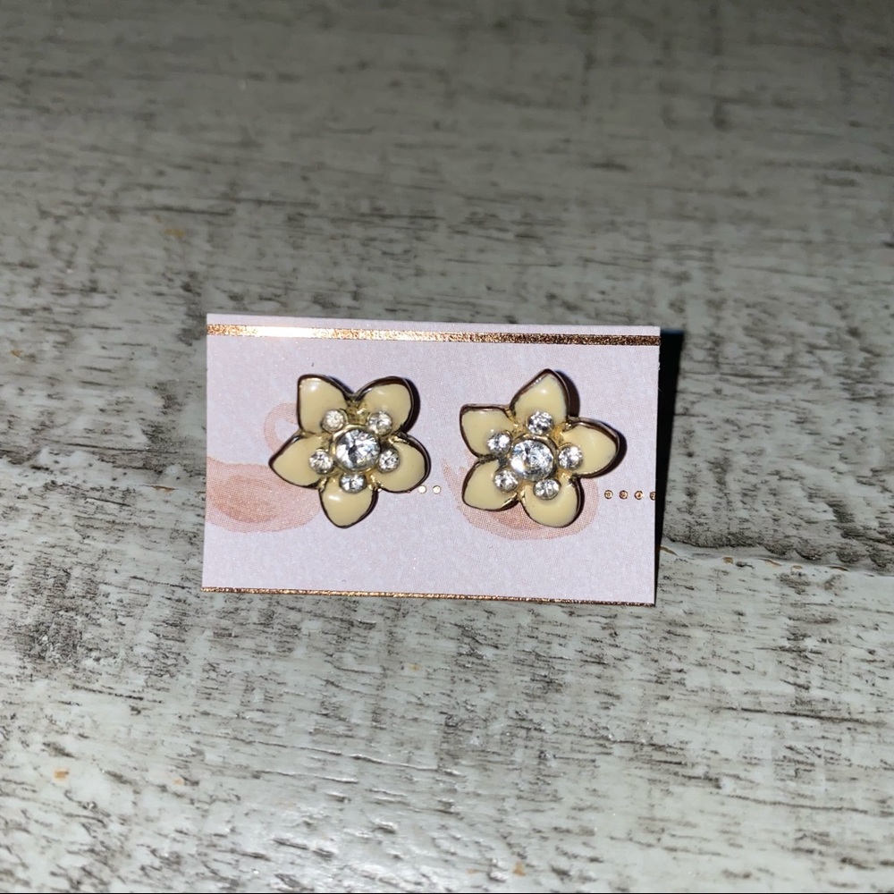 Flower earrings